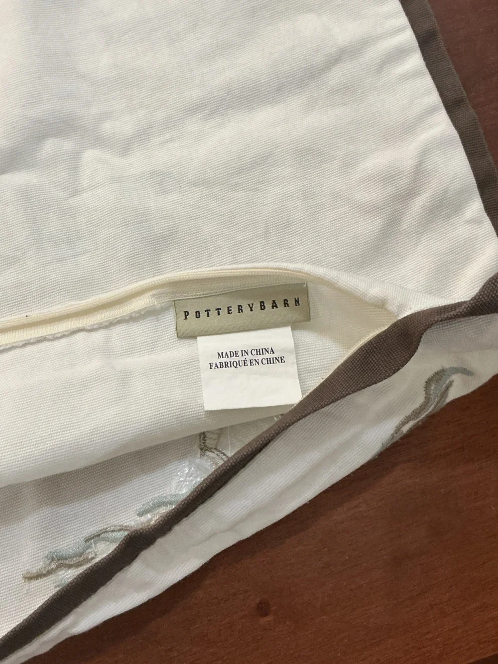 Pottery Barn New York Embroidered 100% Cotton Pillow Sham, Zip, 26